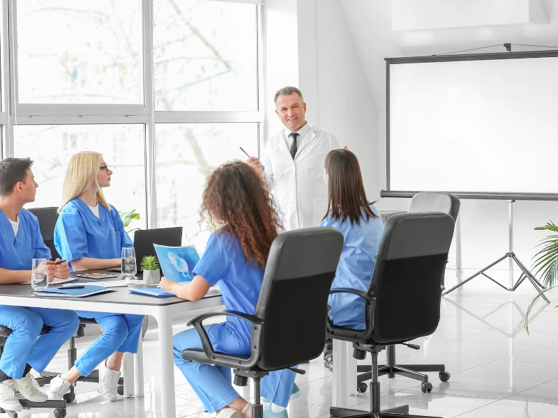 qualifications-of-medical-directors-and-collaborating-physicians
